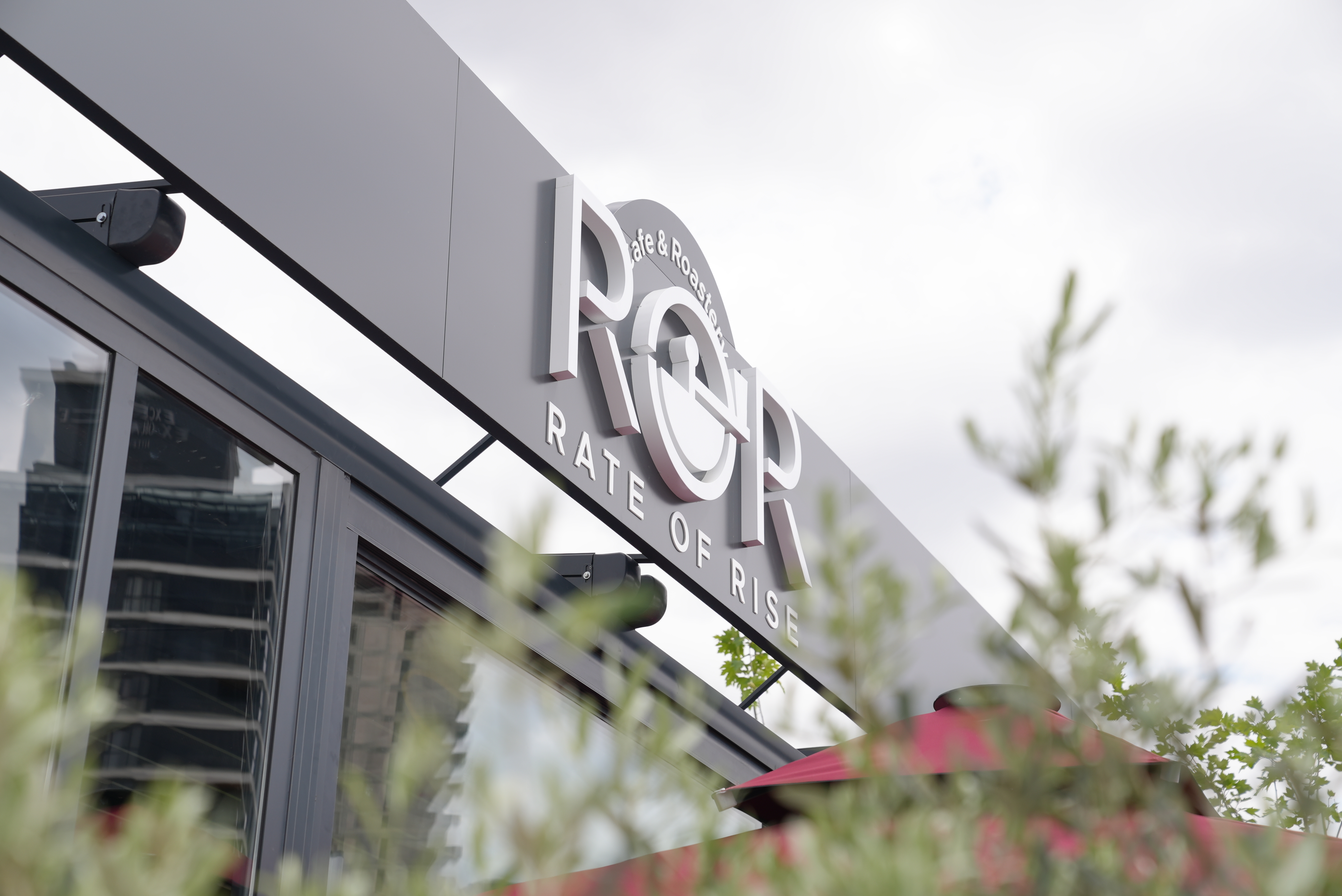 Rorcafe (Rate of Rise) dış cephe ve tabela görüntüsü